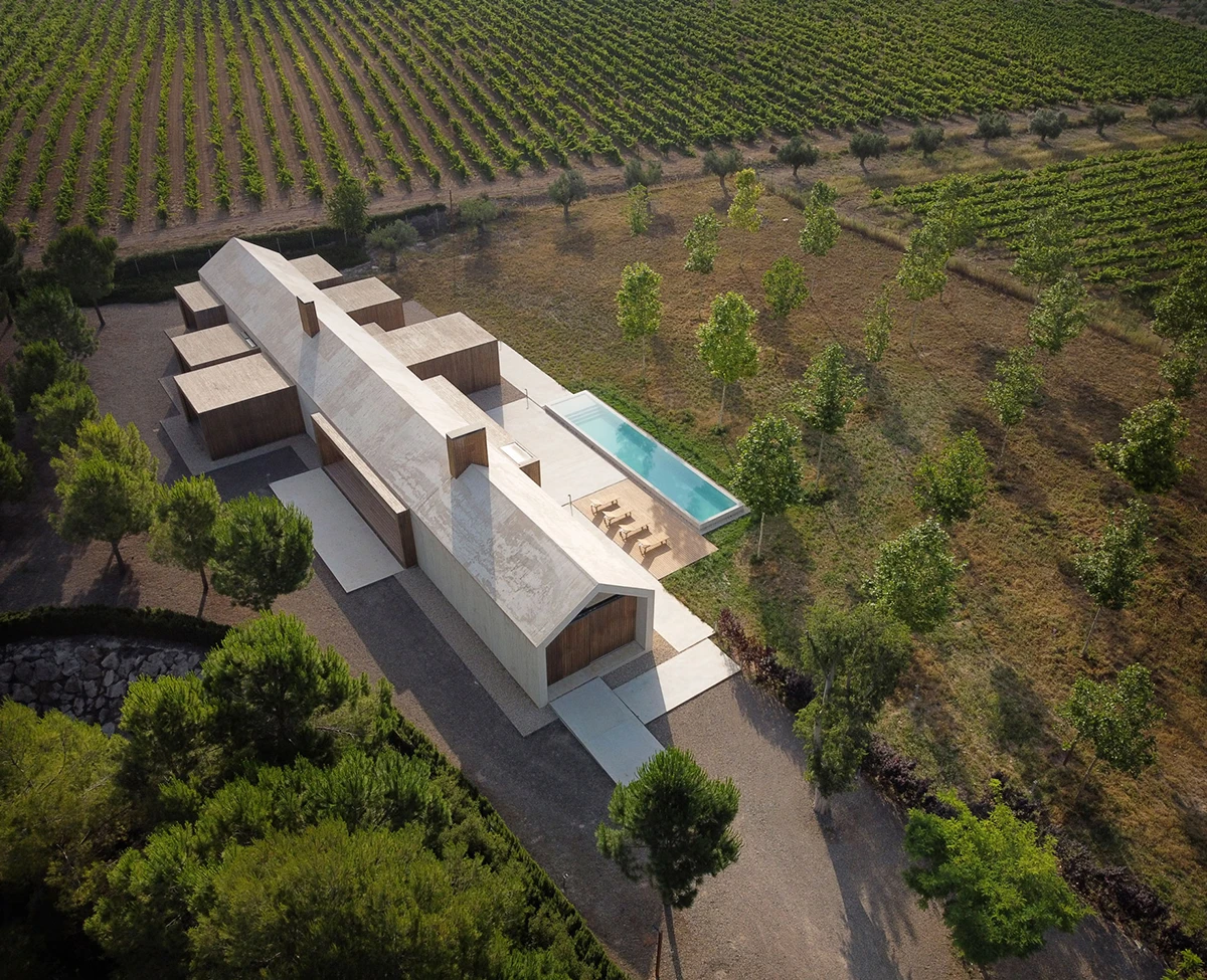 COUNTRY RETREAT IN FONTANARS DELS ALFORINS