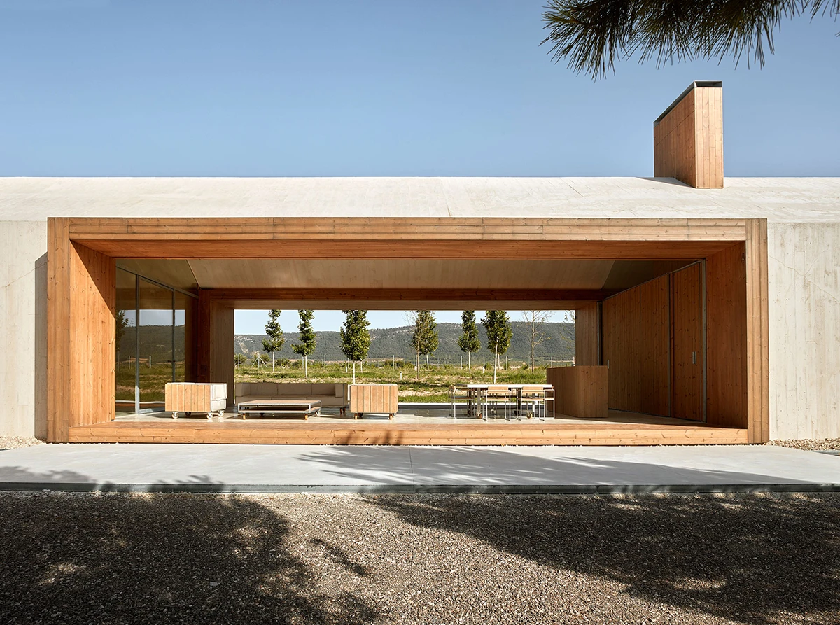 COUNTRY RETREAT IN FONTANARS DELS ALFORINS