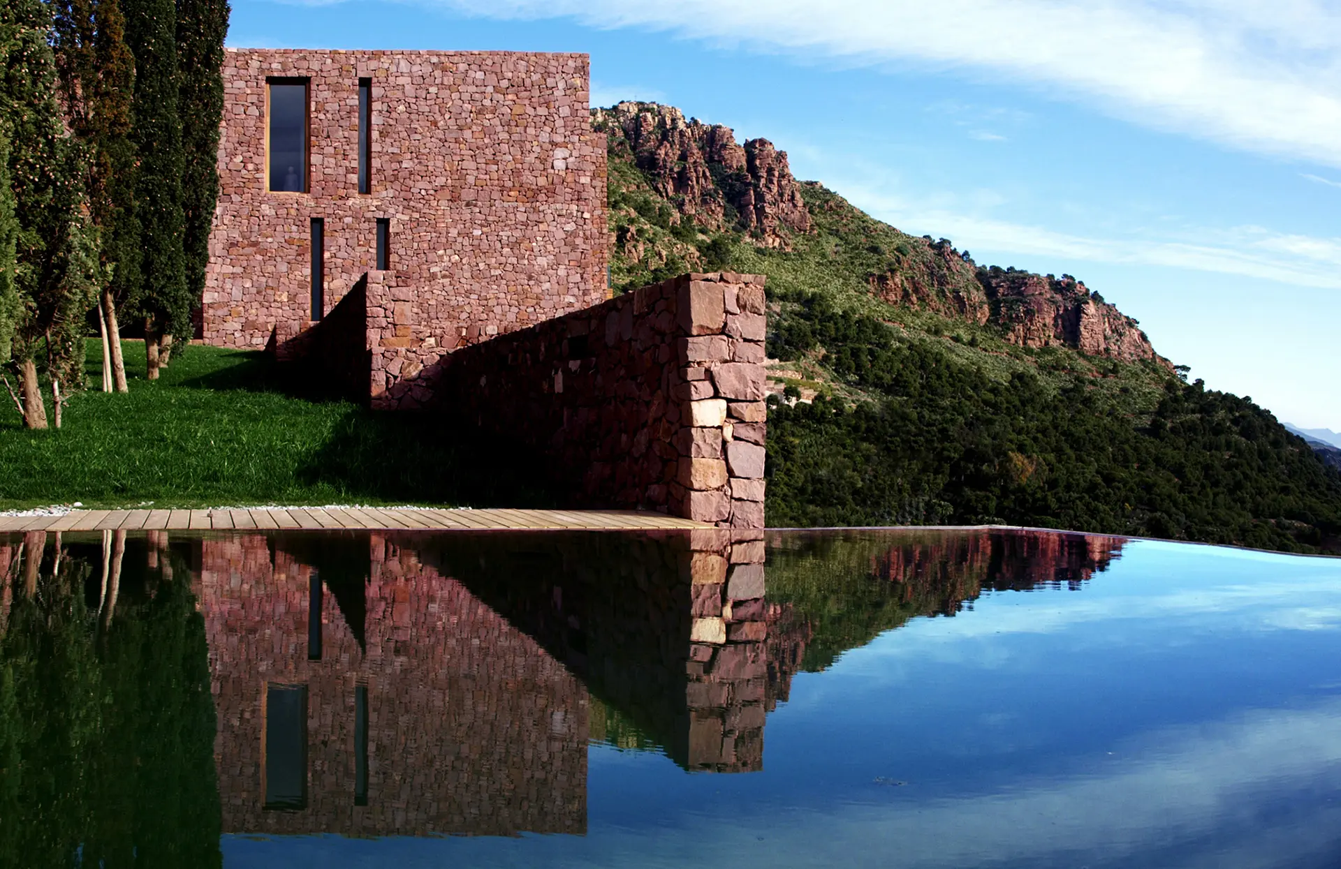 Casa en Paz y Comedias